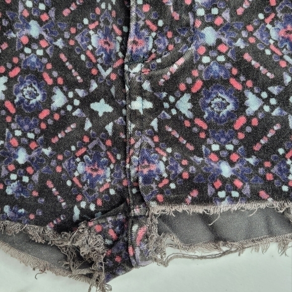 Free People Multi Colored Shorts - Picture 4 of 7